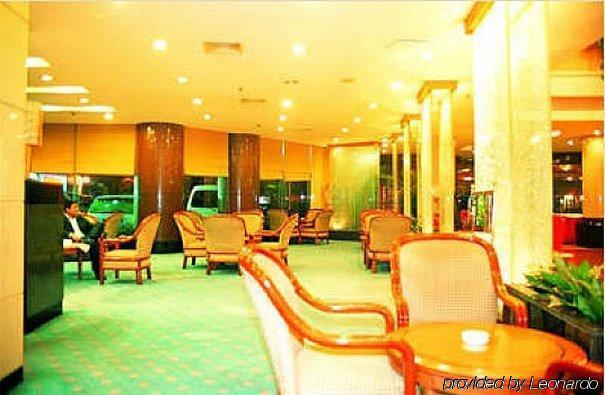 Hotel Crown Wuhan Interior foto